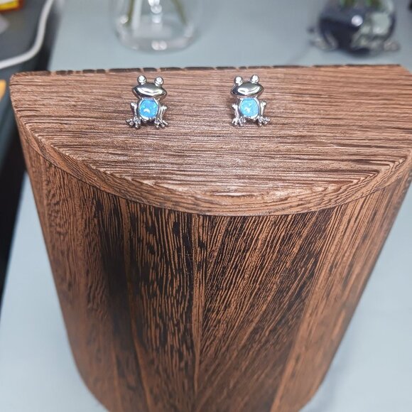 Silver Lab Opal Earrings - Picture 2 of 5